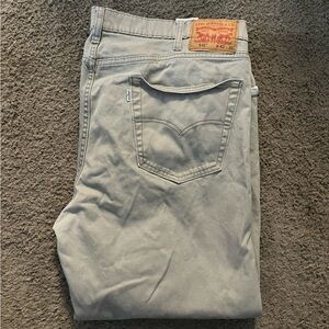 Levi's Men's Relaxed Jeans in Khaki